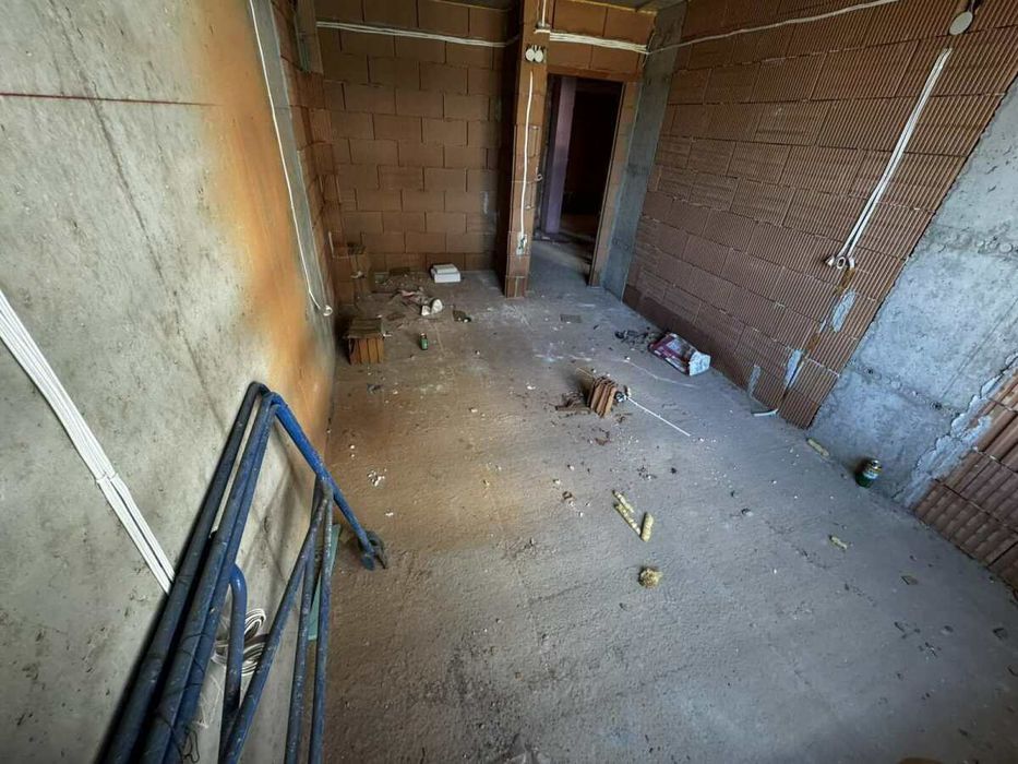 Тристаен апартамент в Красна поляна с АКТ 14!