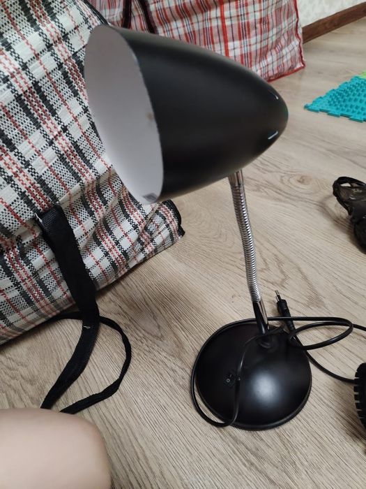 продам свитильник новый не пользовались и фен