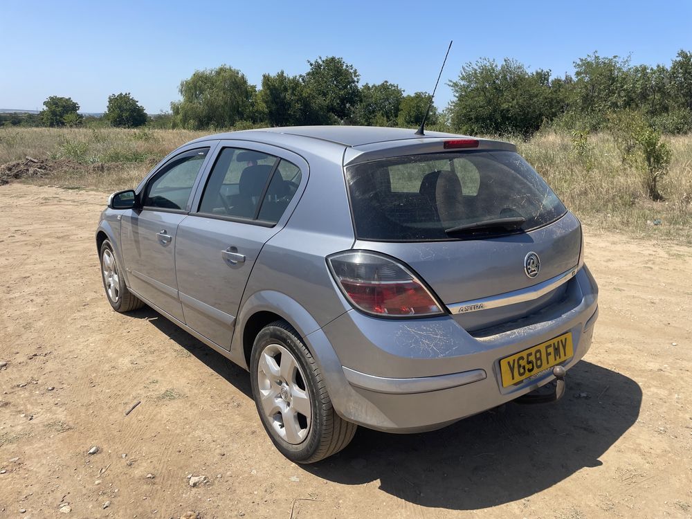 Dezmembrez opel astra h 1.6 benzina / 1.7 cdti