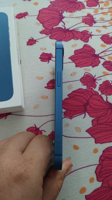 iPhone 13blue 128gb
