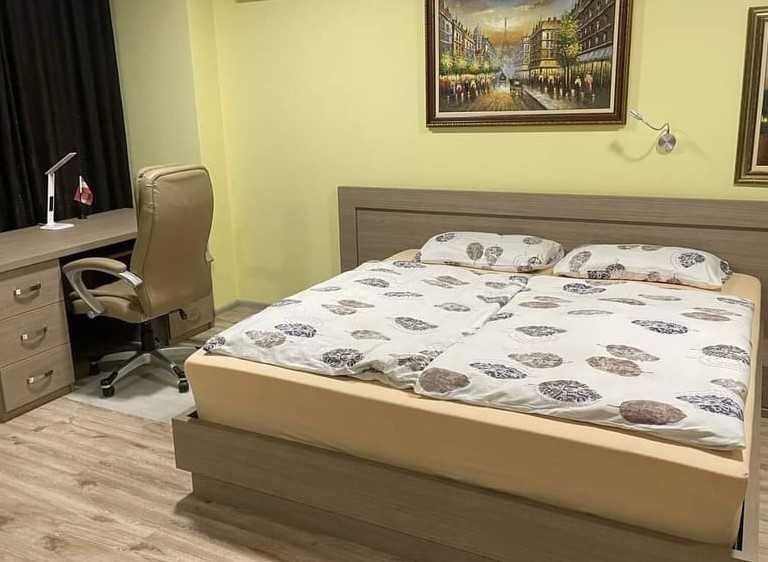 Дава се под наем Тристаен апартамент в Пловдив, Христо Смирненски - 90 кв.м за 372.3 € - Снимка #2