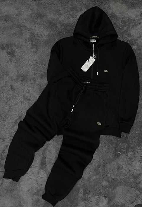 Treninguri și bluze