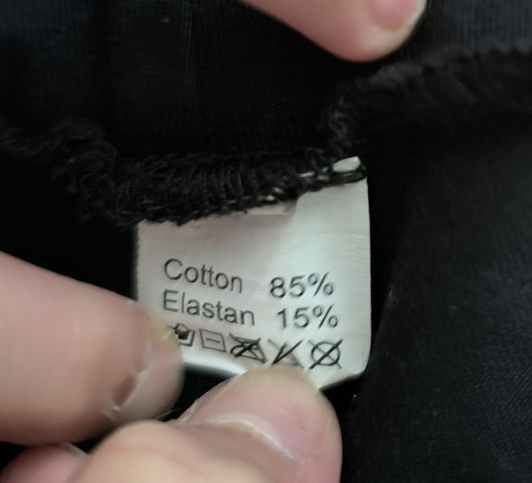 Комплект от памук  за тренировки (топ и шорти) за 9-10г