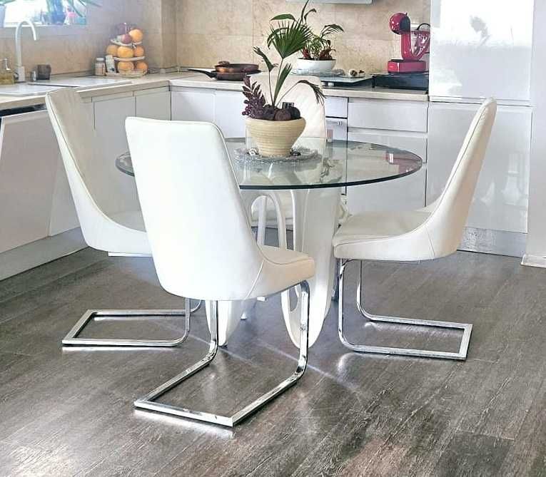 Masa de sticla rotunda, diametrul 128 cm