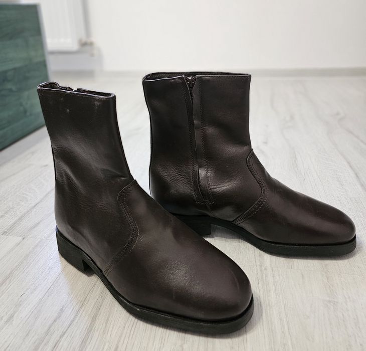 Ghete din piele imblanite