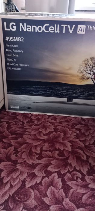 Продавам неработещ телевизор LG-49"