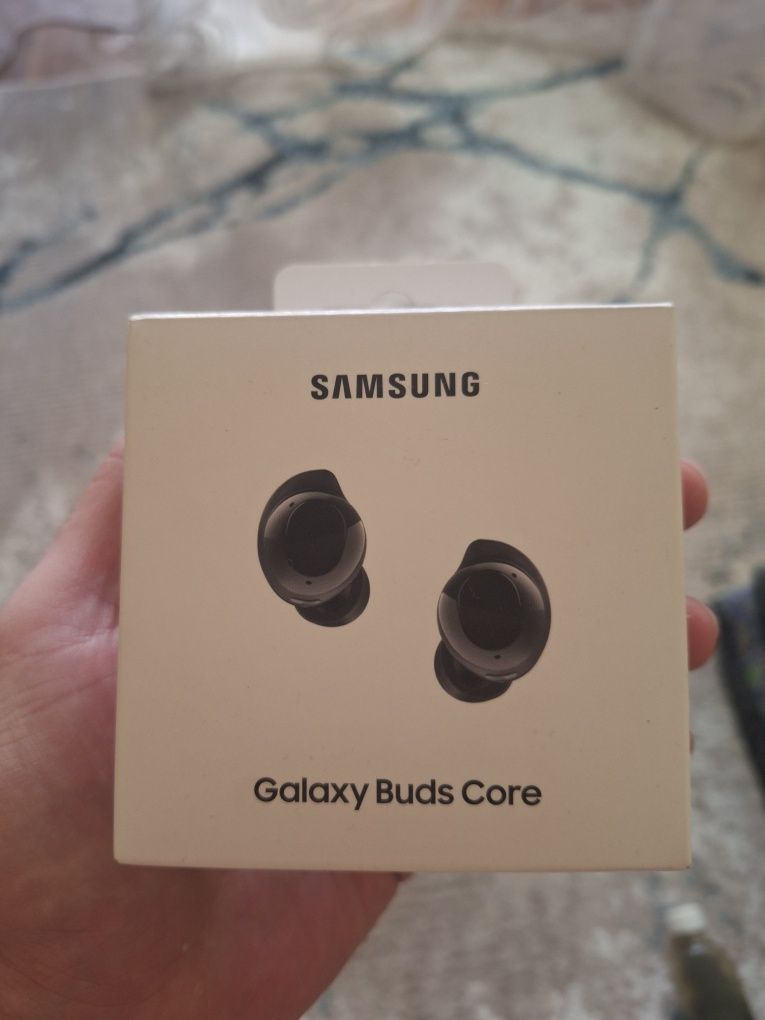 Наушники Buds Core