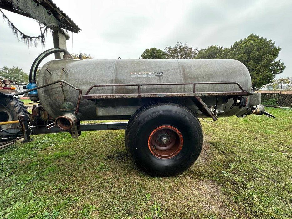 Vidanja zincata 8 mc incarcare-descarcare automata/cardan la tractor