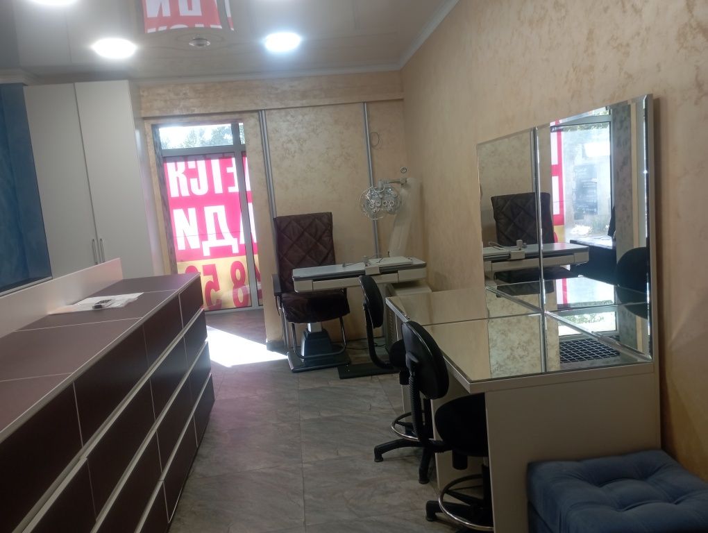 Продаю нежилое помещение