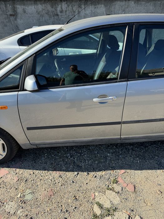 Bara fata ford cmax 2004