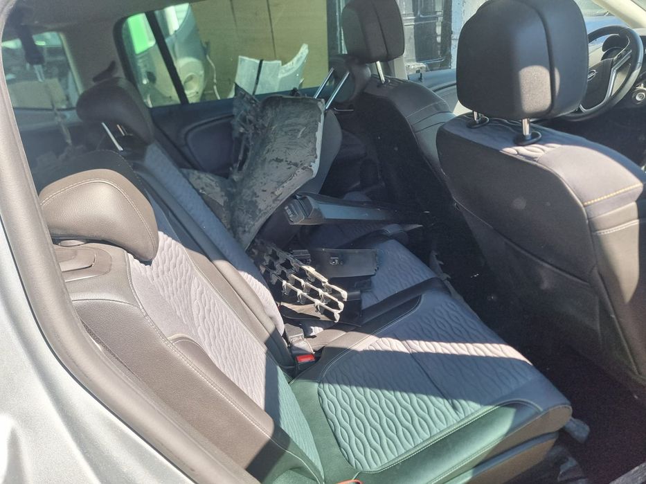 Amortizor stânga față  1.6 cdti B16DTH Opel Zafira C [2012 - 2016]