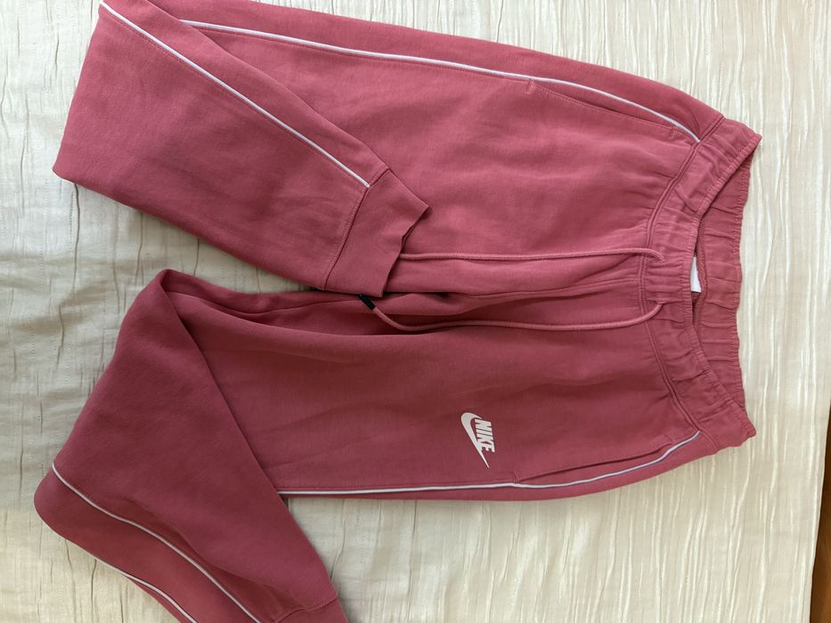 Удобно Долнище Nike XS