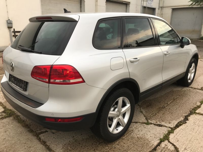 Dezmembrez Volkswagen Touareg 3.0TDI crc