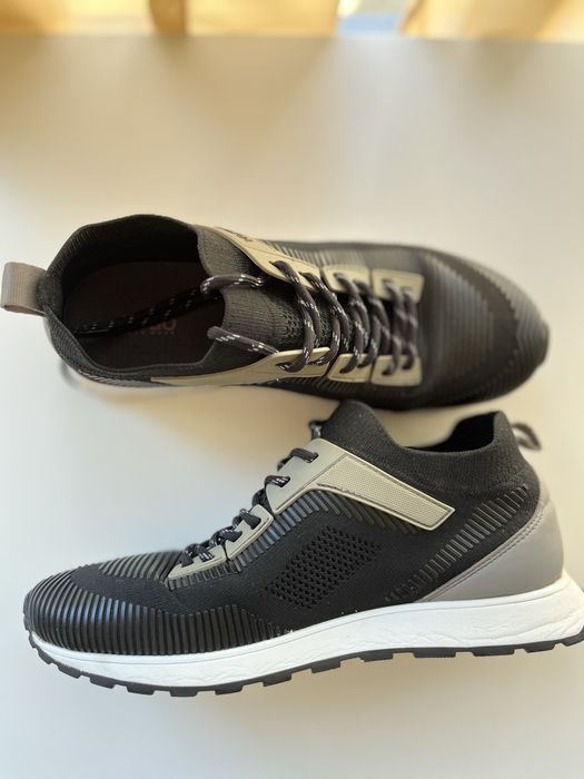 Hugo Icelin Сникърси - 40 номер