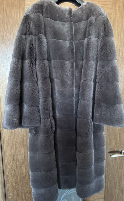 Продаю норковую шубу