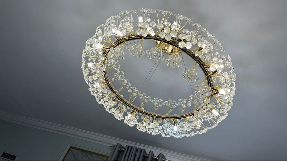 Люстра продается