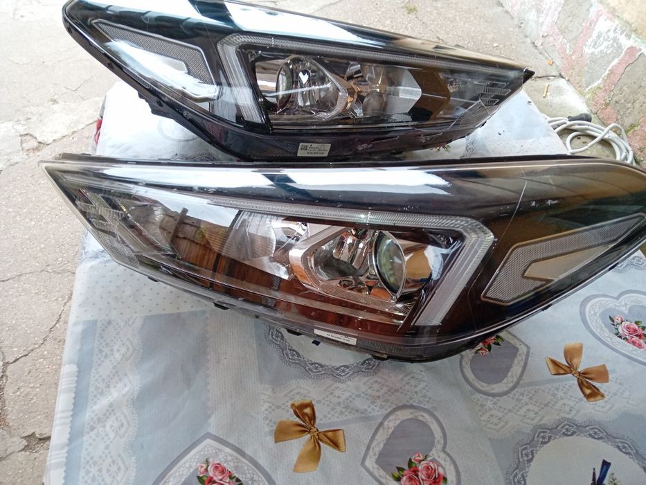 Faruri ORIGINALE Hyundai tucson model al 3 lea 2018