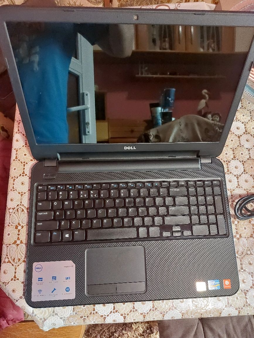 Ocazie-laptop DELL Inspiron 3521,  I5 Nou