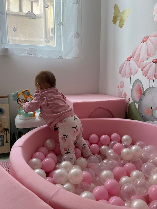 Кът за игра с топки, сух басейн с топки и модули за катерене