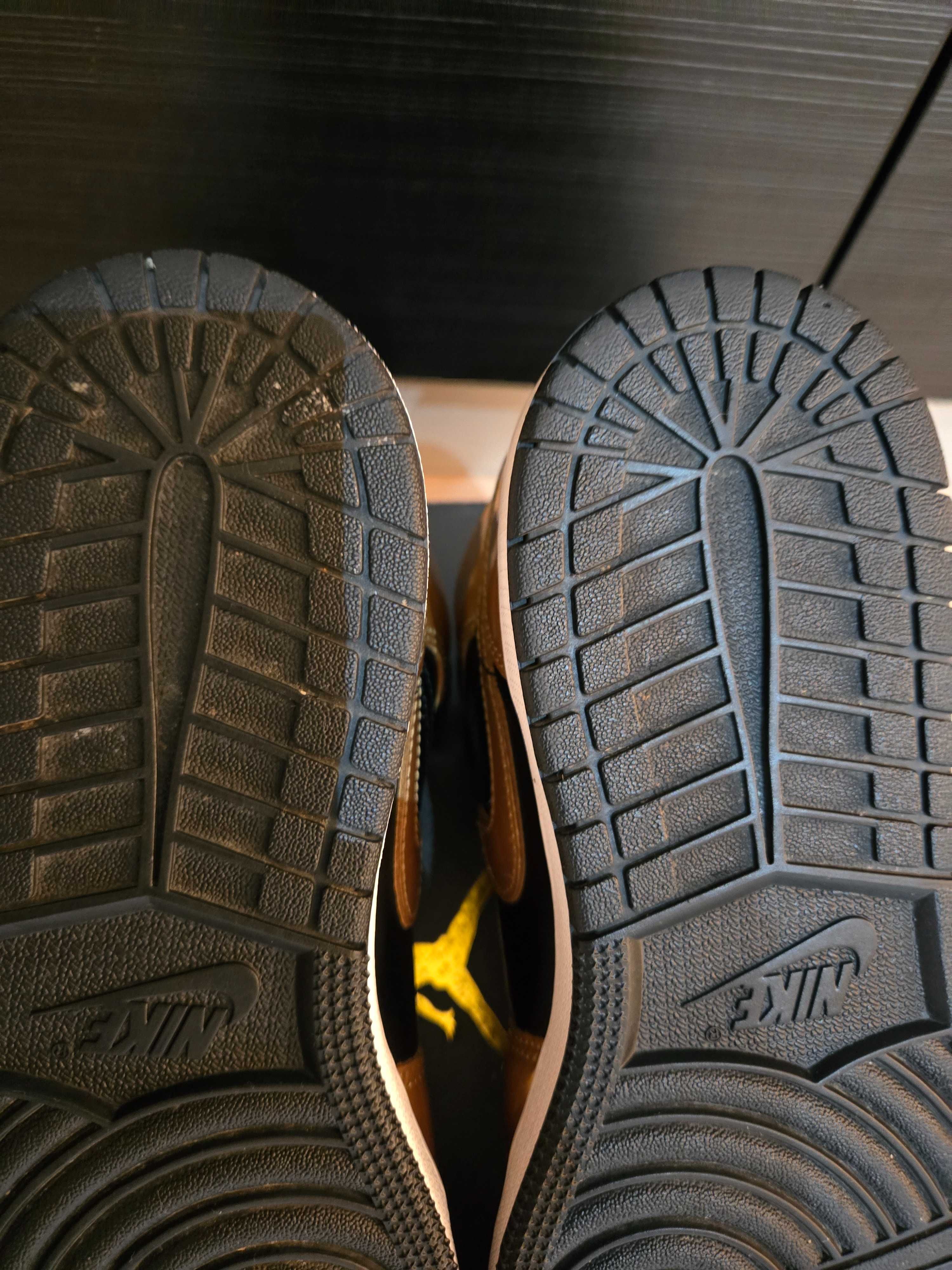 Маратонки Nike Air Jordan 1 / Перфектно състояние