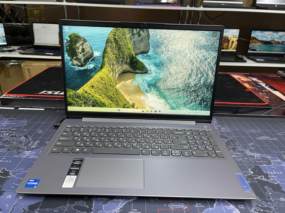 Ноутбук Lenovo ideapad 3! Core i5-1235U/8GB/SSD512GB