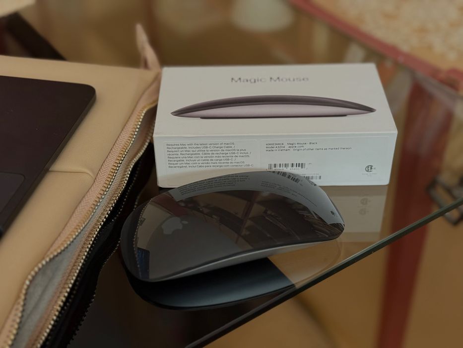 Apple Magic Mouse черна