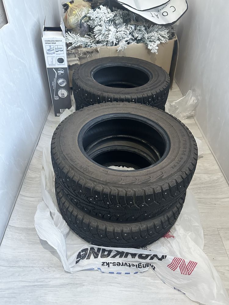 Продам зимние шины