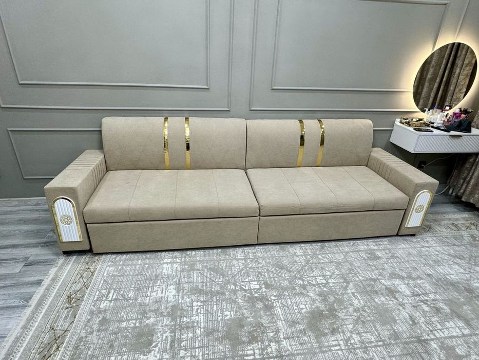 Продам диван гостиной