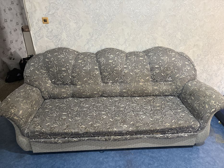 Диван бесплатно отдам