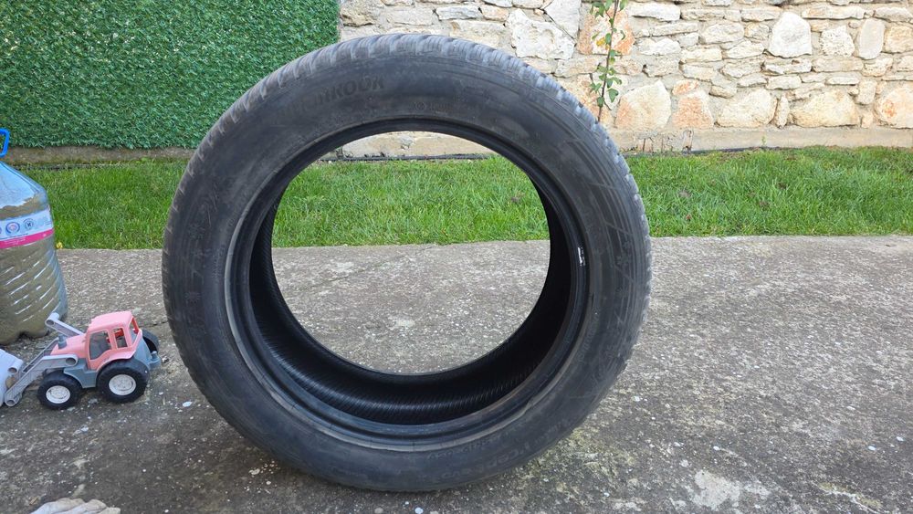 Автомобилни гуми Hankook 235/55/19 3бр