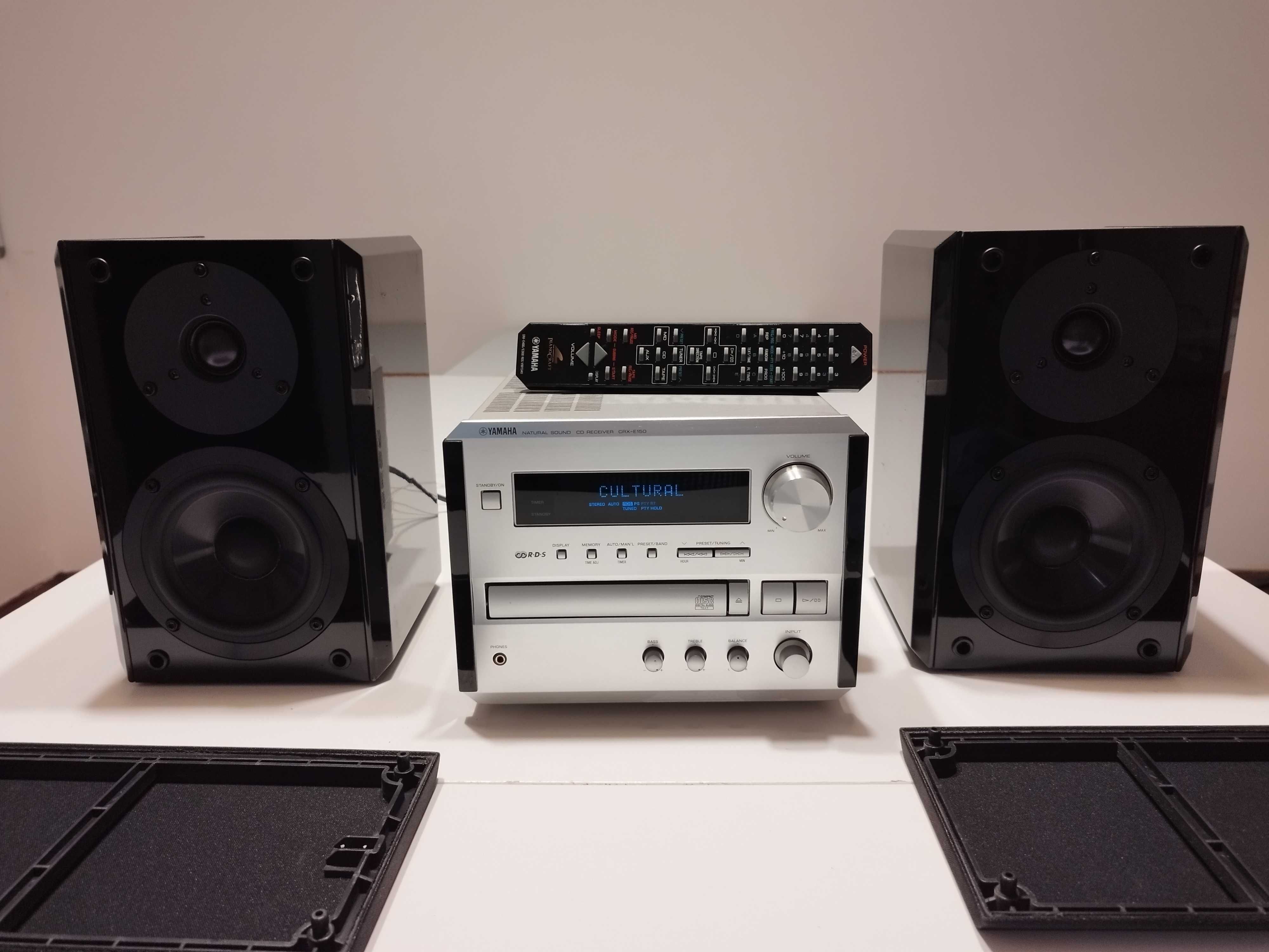 Combina YAMAHA CRX-E150 (CD/Tuner/Amplificator/Boxe) - Perfecta