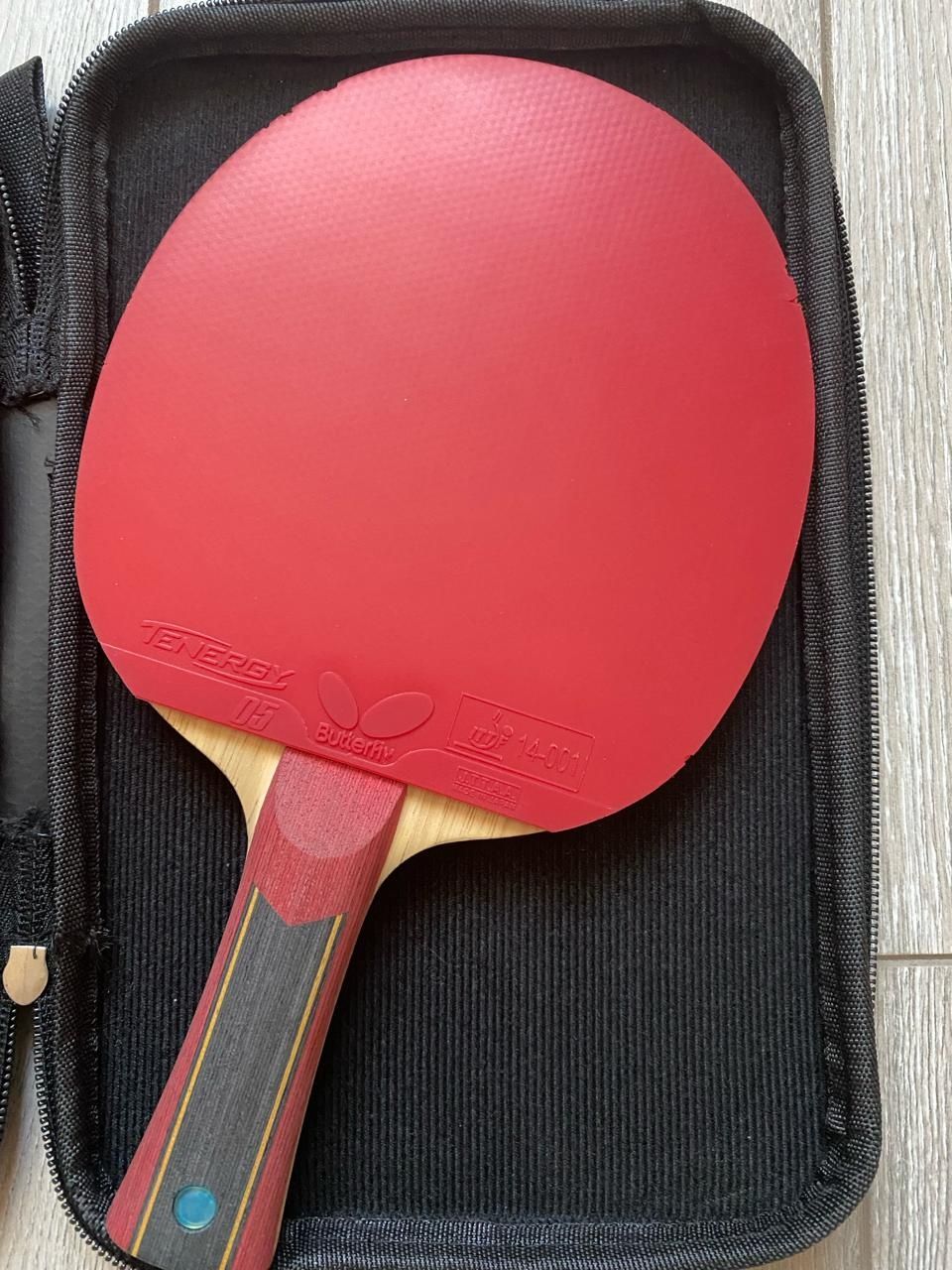 Ракетка Butterfly.+подарок 30 теннисный шарик.бренд: WTT