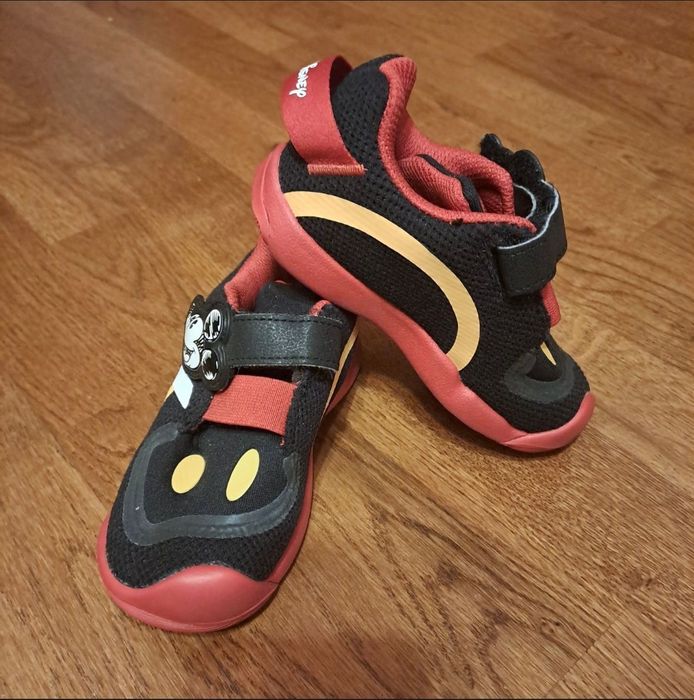 Adidasi Mickey Mouse copii - Brand Adidas - marimea nr. 24