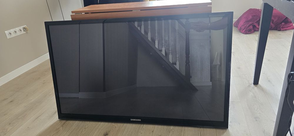 Телевизор Samsung PS51E451A2W / PS51E451 — 51" плазма, б/у