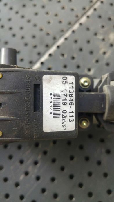 Motoras macara stanga fata audi a4 b5 8d 113846113