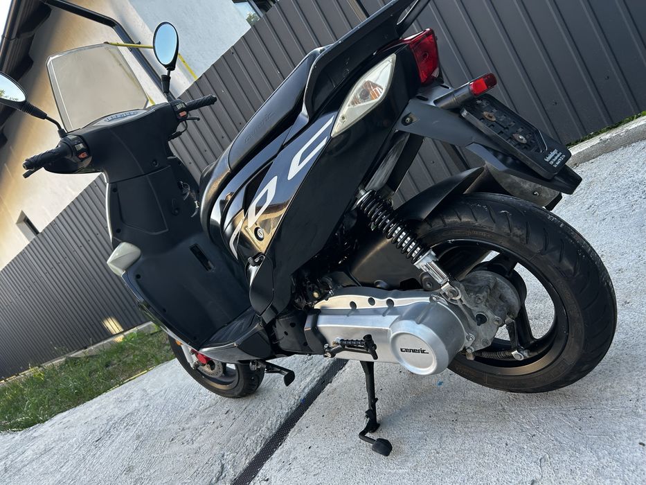 Scuter Generic ROC 50, 2013, 8700 km - 49cc