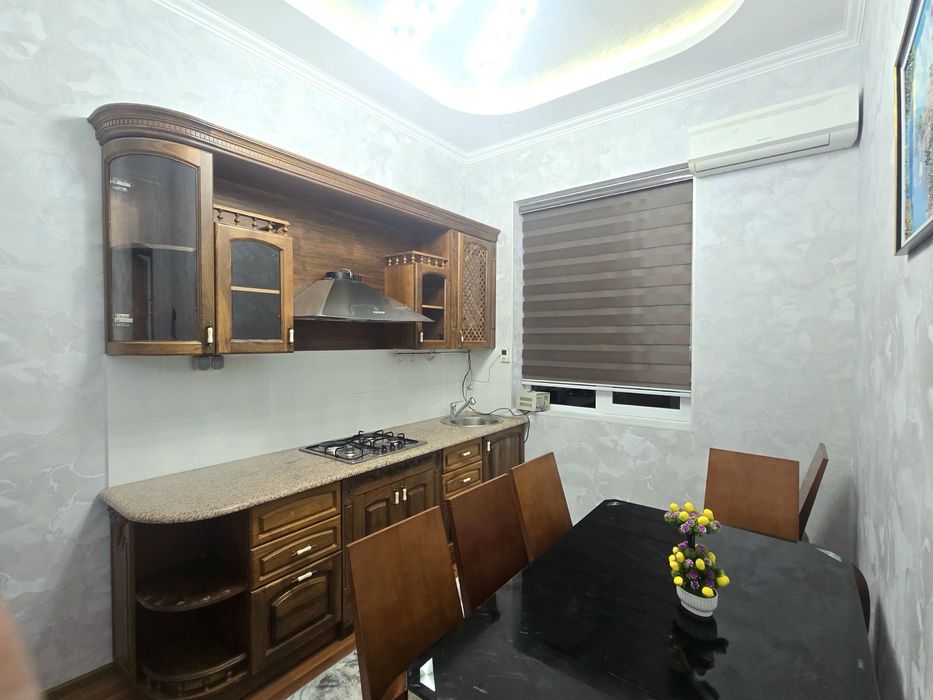 Продается 2 ком. Квартира на 2 этаже площадью 65 кв.м. По ул. Гагарина