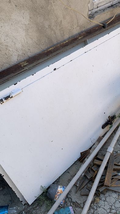 Продам металические двери