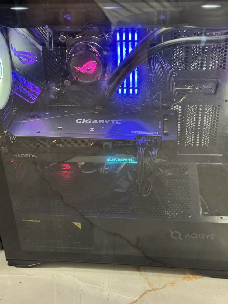 Sistem Gaming I9 10850K RX 6700XT 12GB 32GB RAM Full RGB
