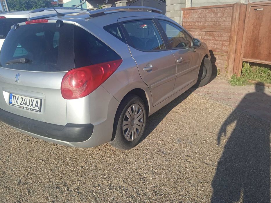 Vând Peugeot 207sw