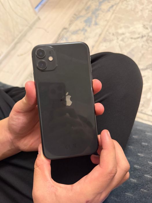 Айфон 11 в хорошем состоянии
