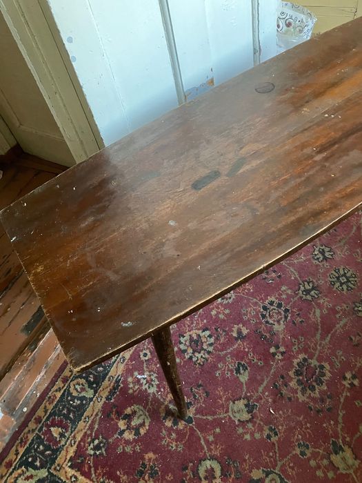 Стол журнальный Румвния дерево б/у Мирабад