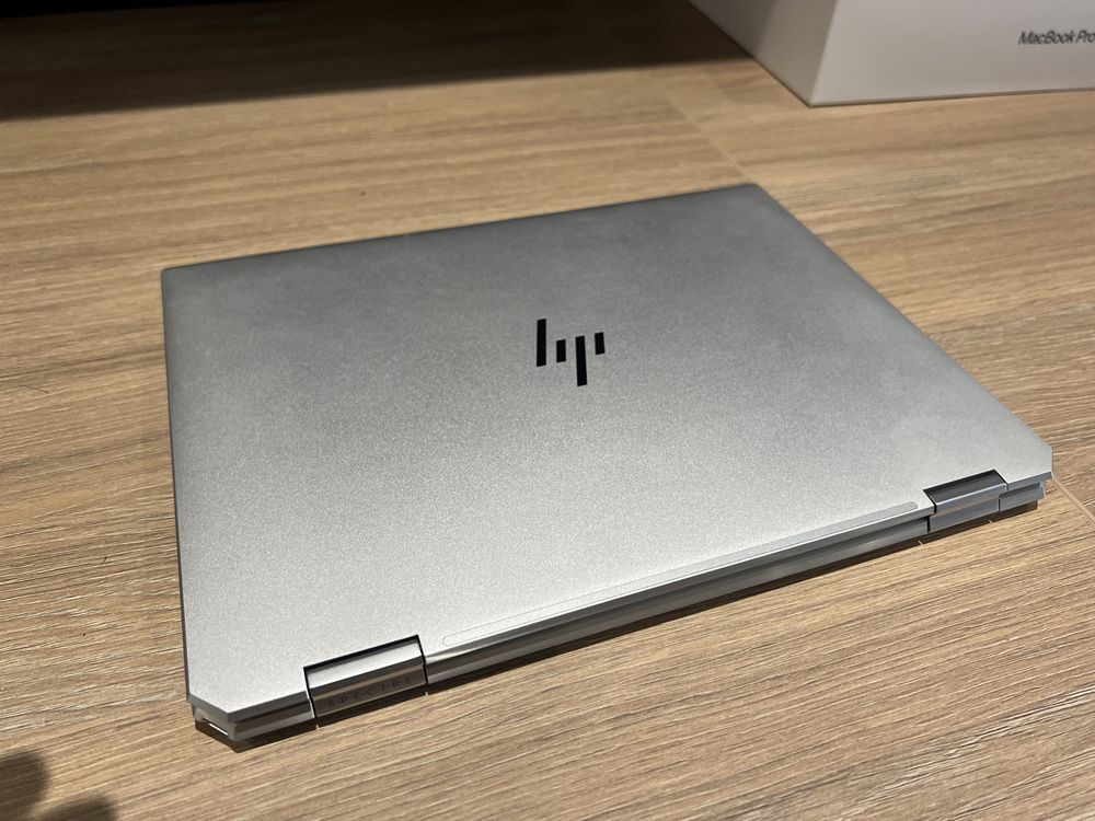 Лаптоп HP spectre x360 convertible 14, i7, 16Ram, 1TB