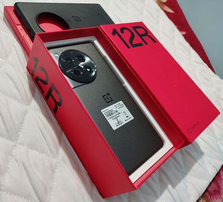 Мощный ОneРlus 12R