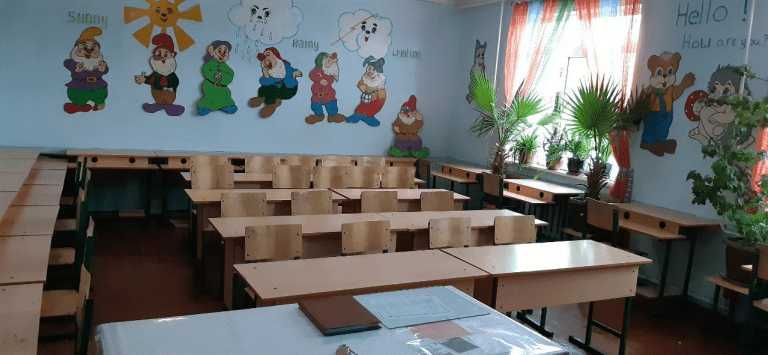 Devor va derazalarga dekoratsion rasmlar chizib beramiz