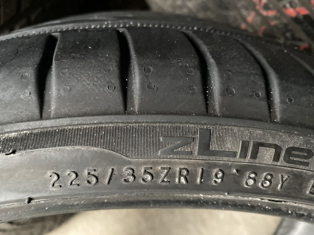 225/35/19 пара бу нокиан