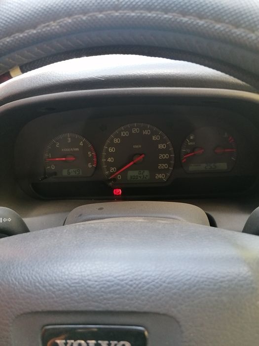 Vând volvo v40 1.9 disel