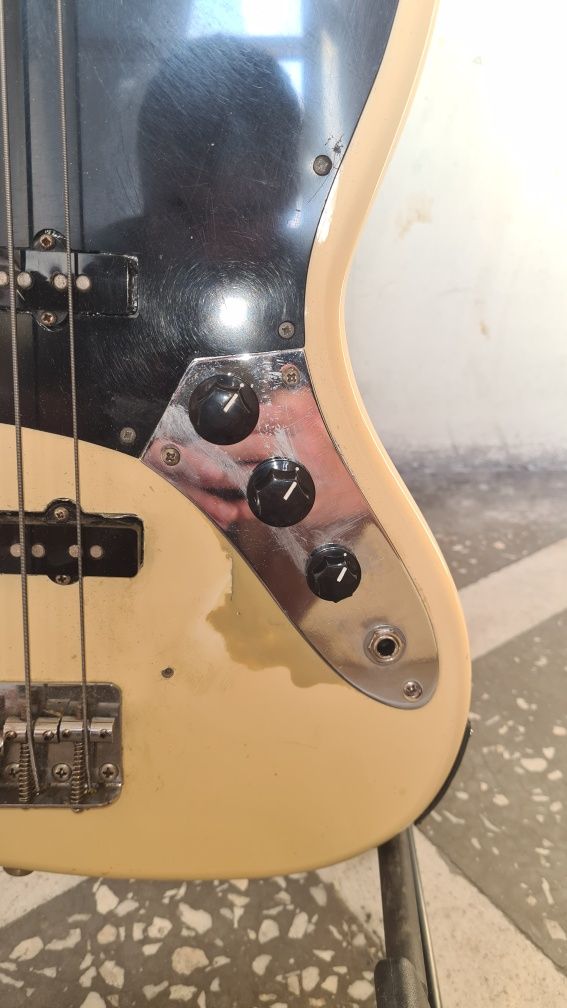 Squier by Fender bass E-series Made in Korea 1987