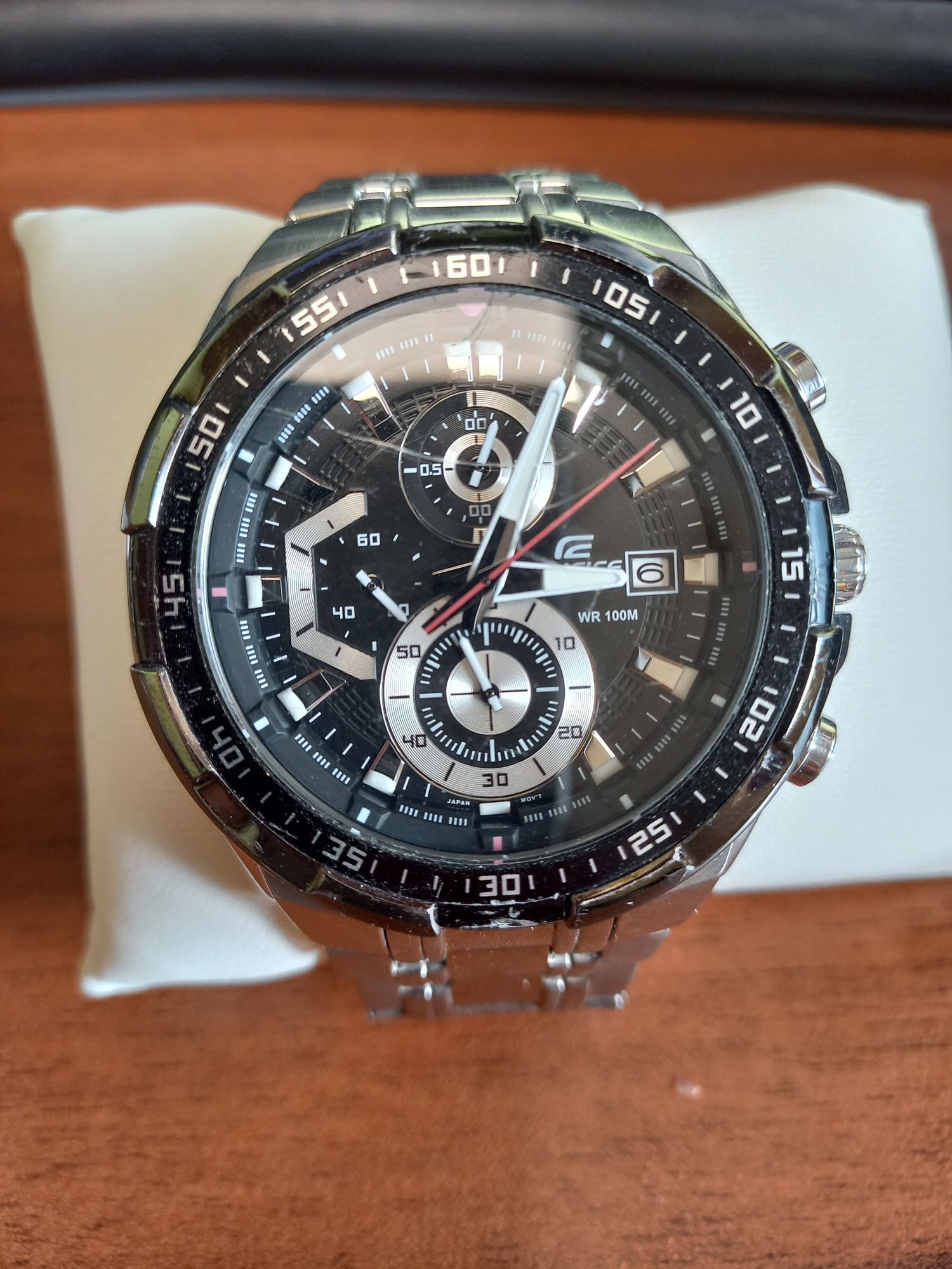 Часовник casio edifice