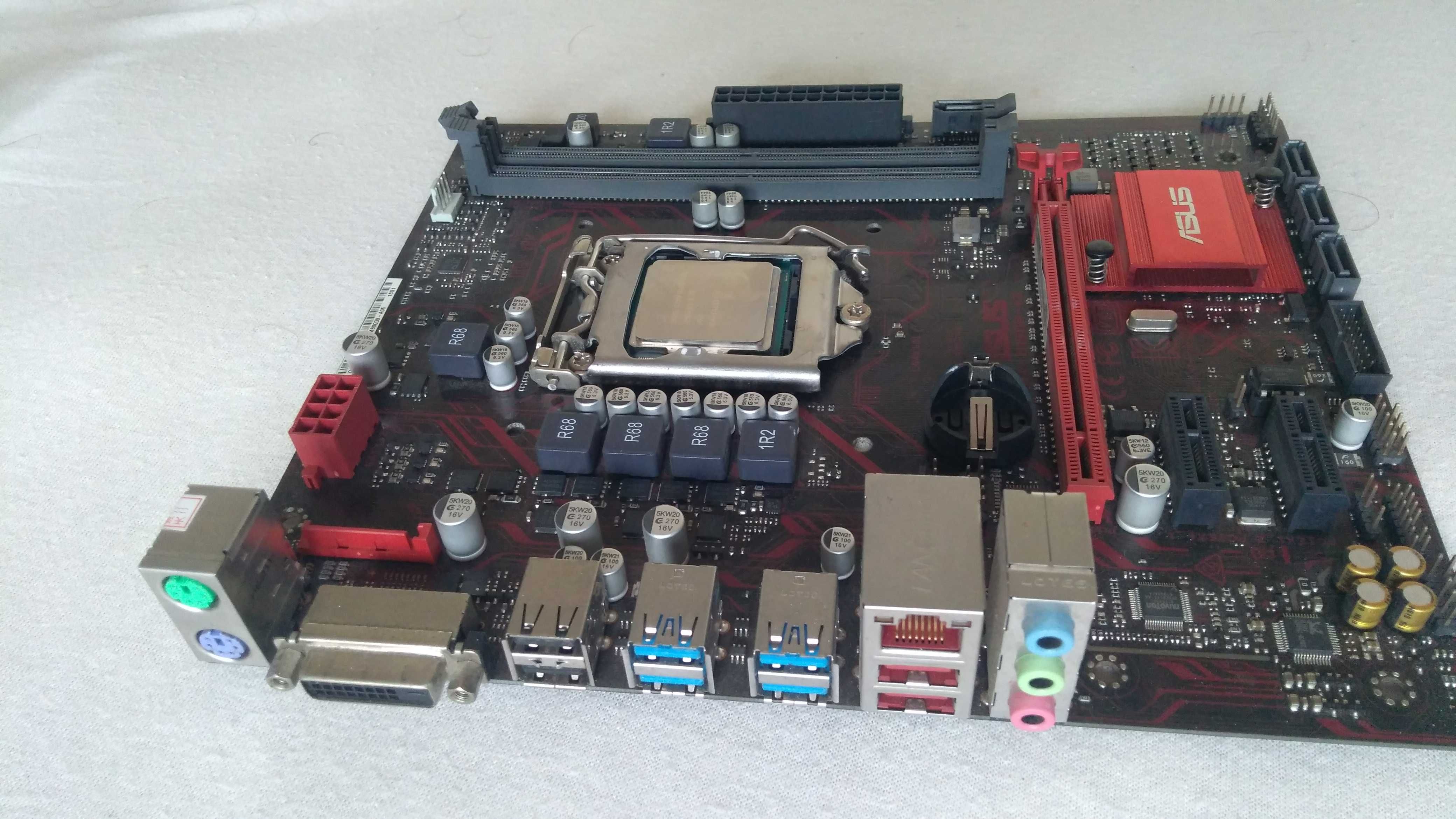 дъно ASUS EX-815M LGA 1151 DDR4 с процесор Intel Core i7 2.2GHz